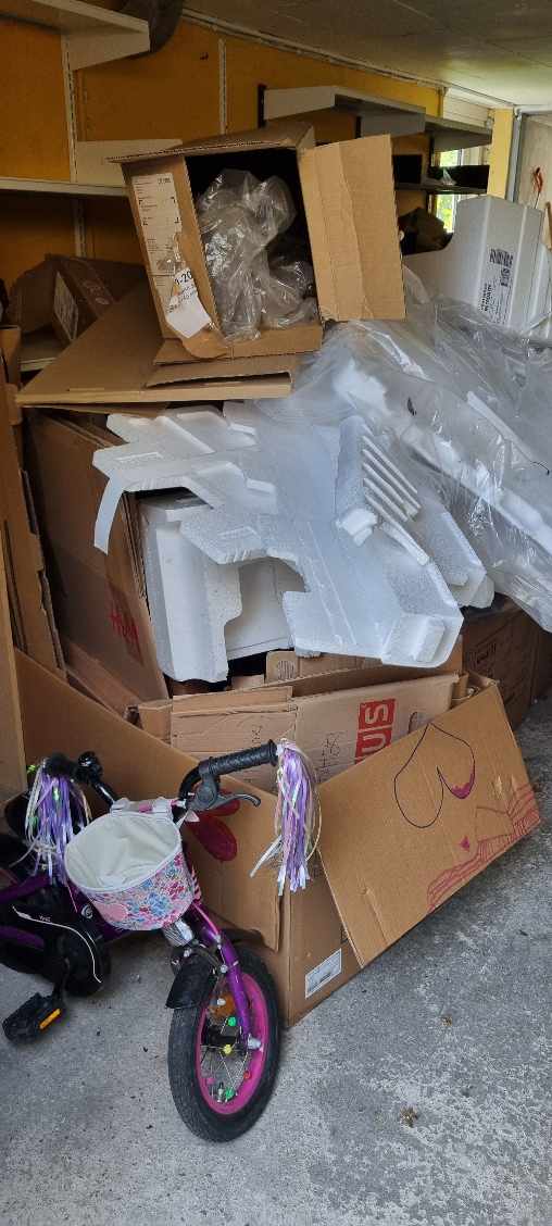 Køre pap til genbrug