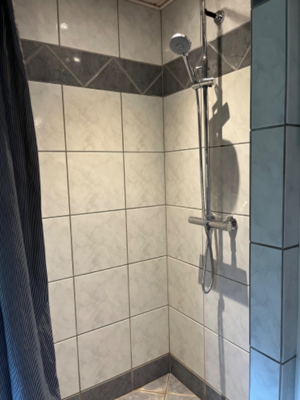 Fugning af brusebadet