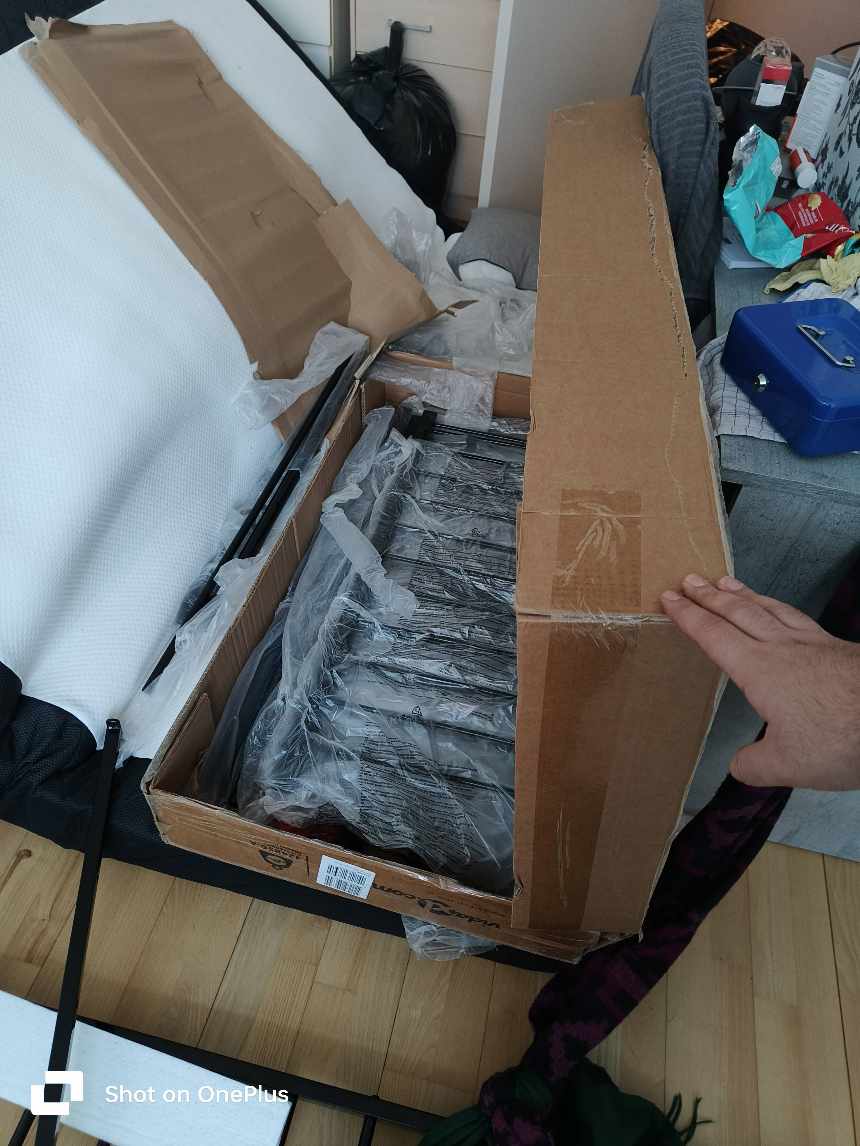 Samling af en metal seng