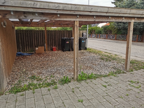 Lagt fliser i carport