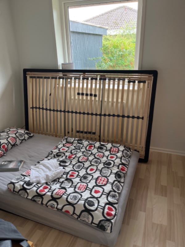 Samle elevationssenge + bortskaffelse af pap