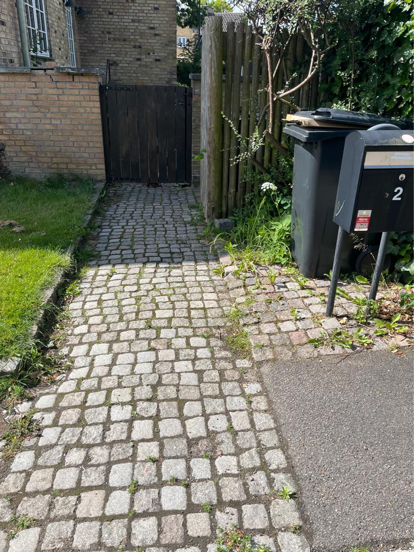 Fjerne ukrudt og feje