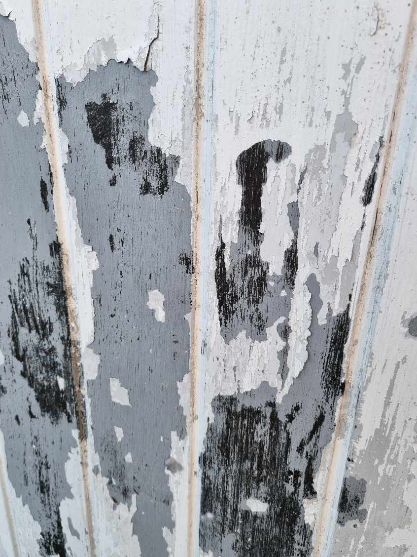 Vores garage port skal males hvid.