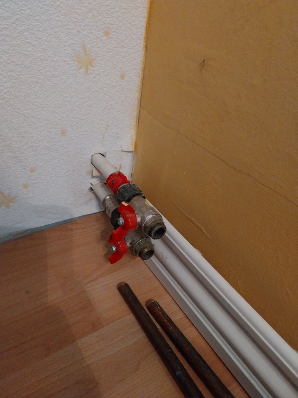 Genetablering af varmerører og radiatorer