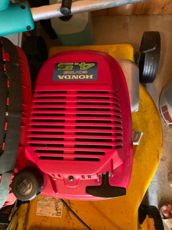 Reparation af plæneklipper