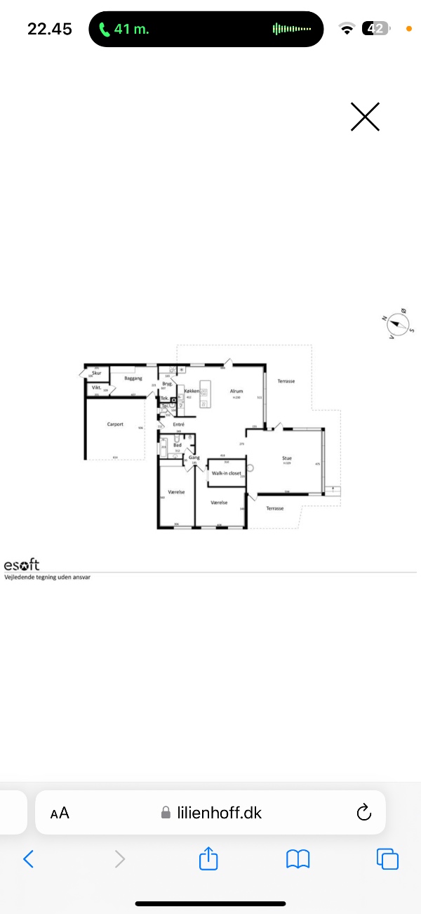 Skal have et murstenshus beklædt med Sort malet træ