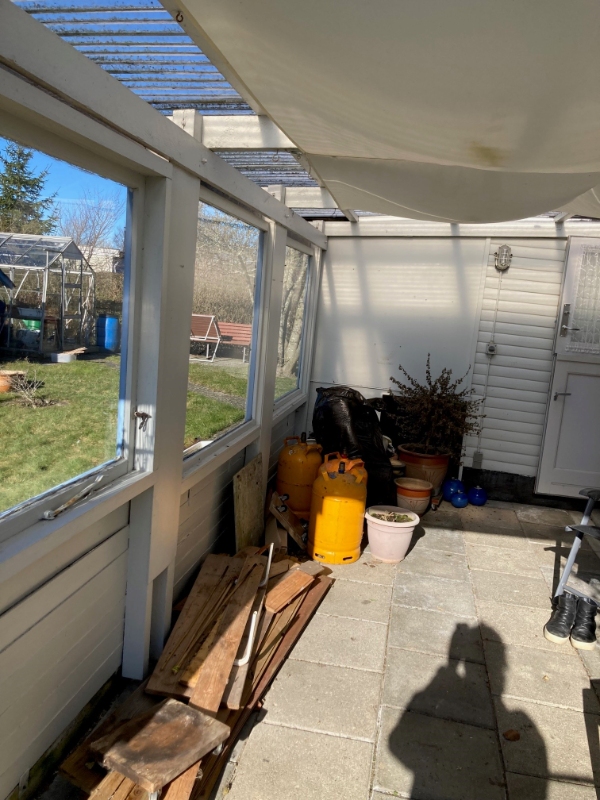 Ting og materiale kørt på genbrugsstation