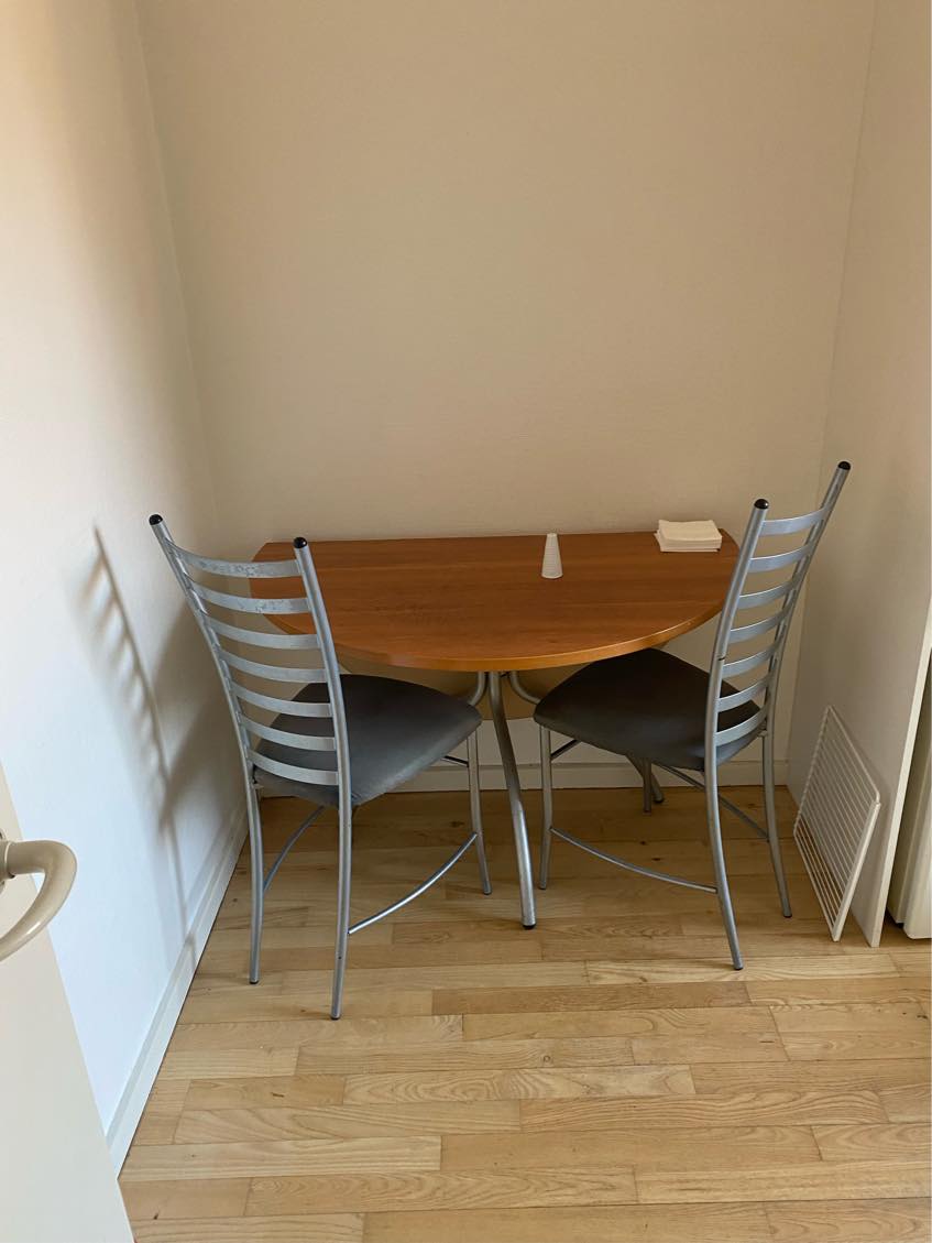 Tømme lille lejlighed med få ting