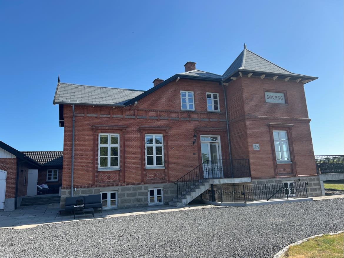 Male træværk udvendigt