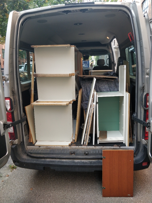 Moving kitchen + a few boxes