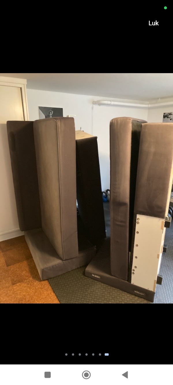 Hjelp til at flytte sofa
