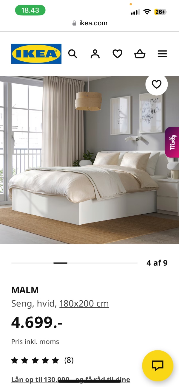 Få samlet en dobbeltseng, et natbord, 2 badeværelsesskabe og er pax garderobeskab.