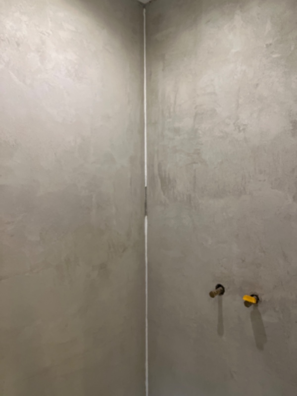 Fuger i vores brusekabine