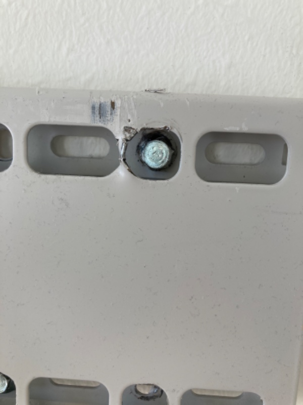 Skrue tv ophæng ned