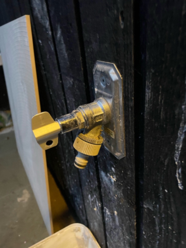 Udskiftning af vandhane og rør