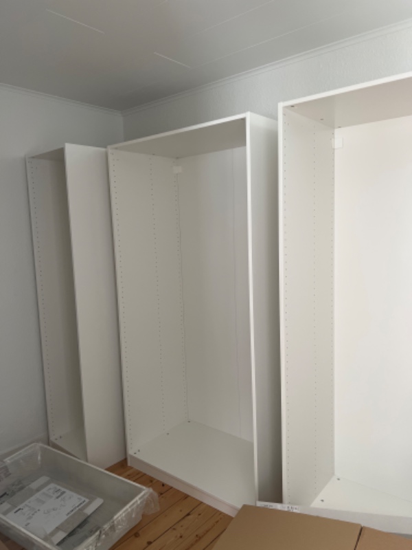 Samle det sidste Ikea skab, opsætning af  gardiner , spots lys skal sættes op