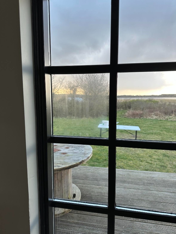 Udskiftning af rude + glas i vitrineskab