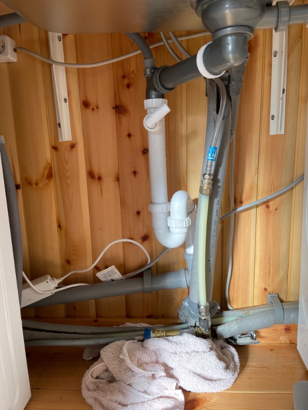 VVS til køkkenafløb og forskellige installationer