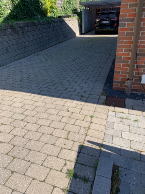 Luge ukrudt og vedligeholde