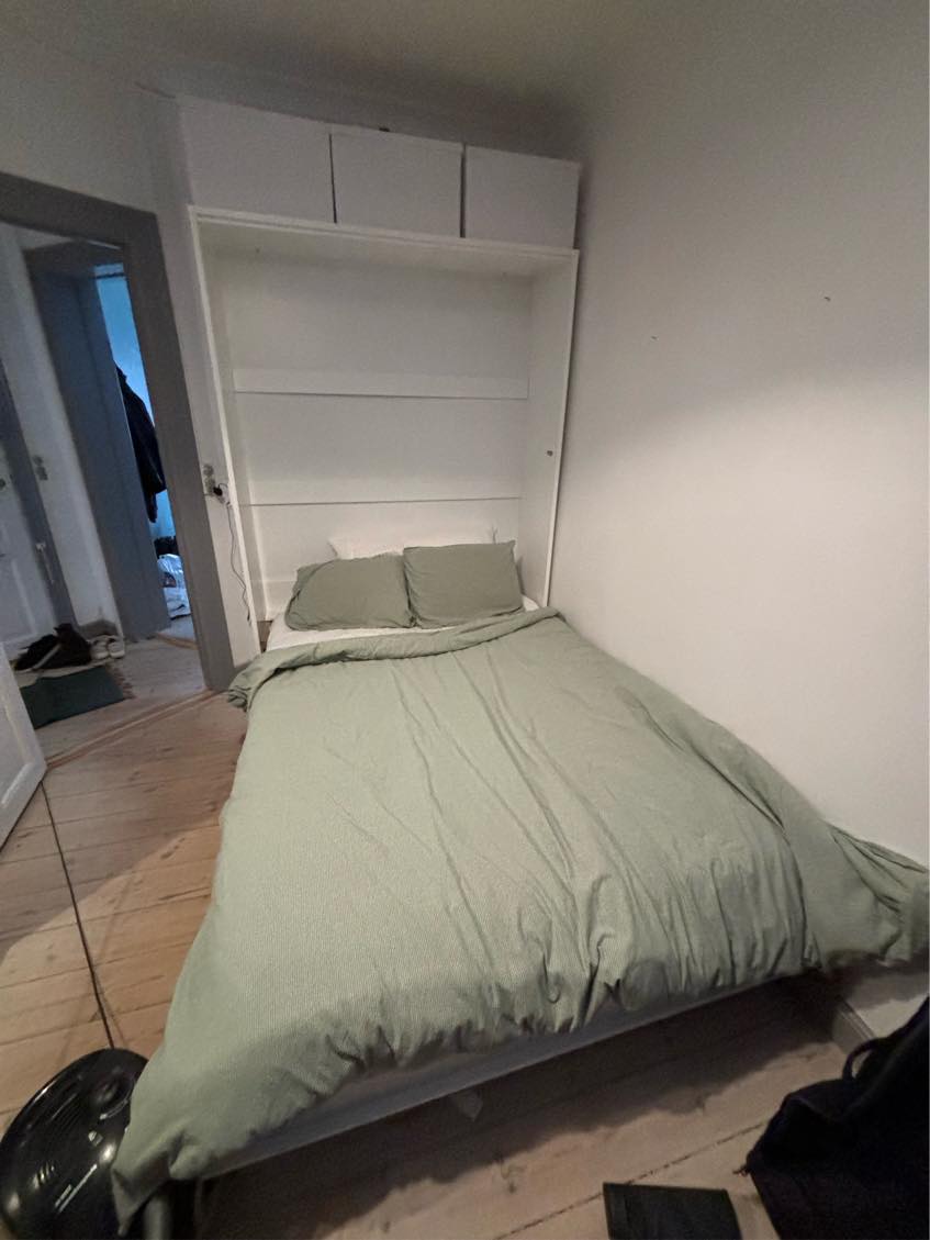 Nedmontering av seng og transport