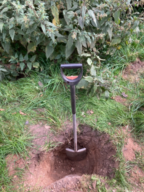 Udgravning af tilløb/afløb til brønd