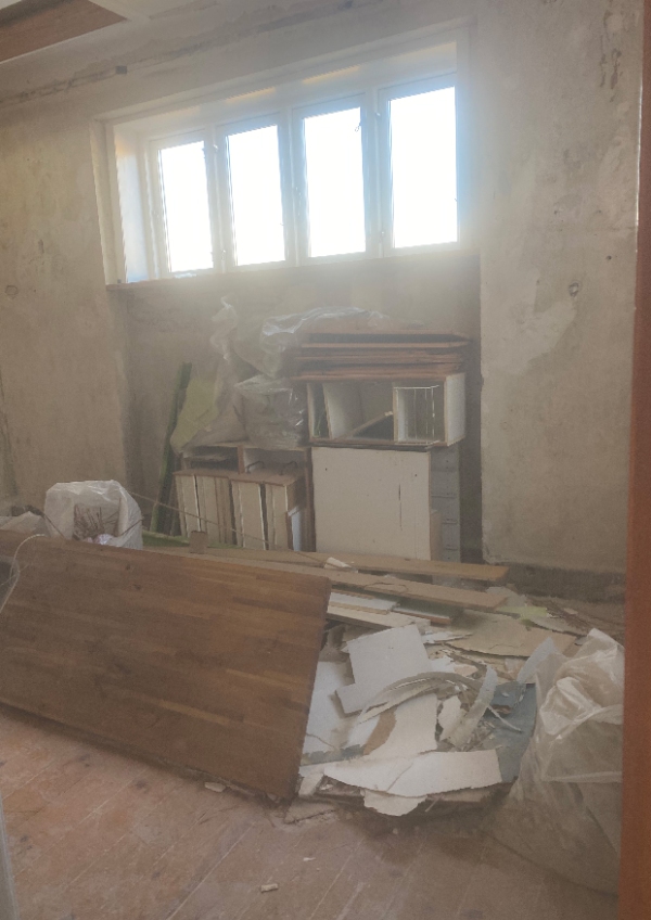 afhentet byggeaffald