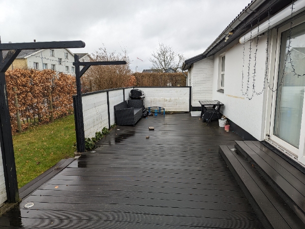 Reparere / Nye terrasse