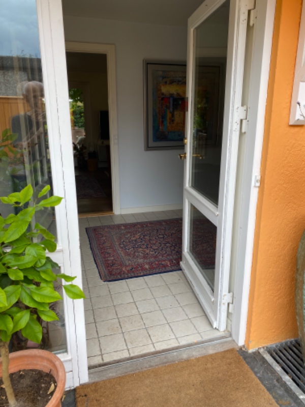 Flyttet køl/frys 150 kg indenfor, 20 meter