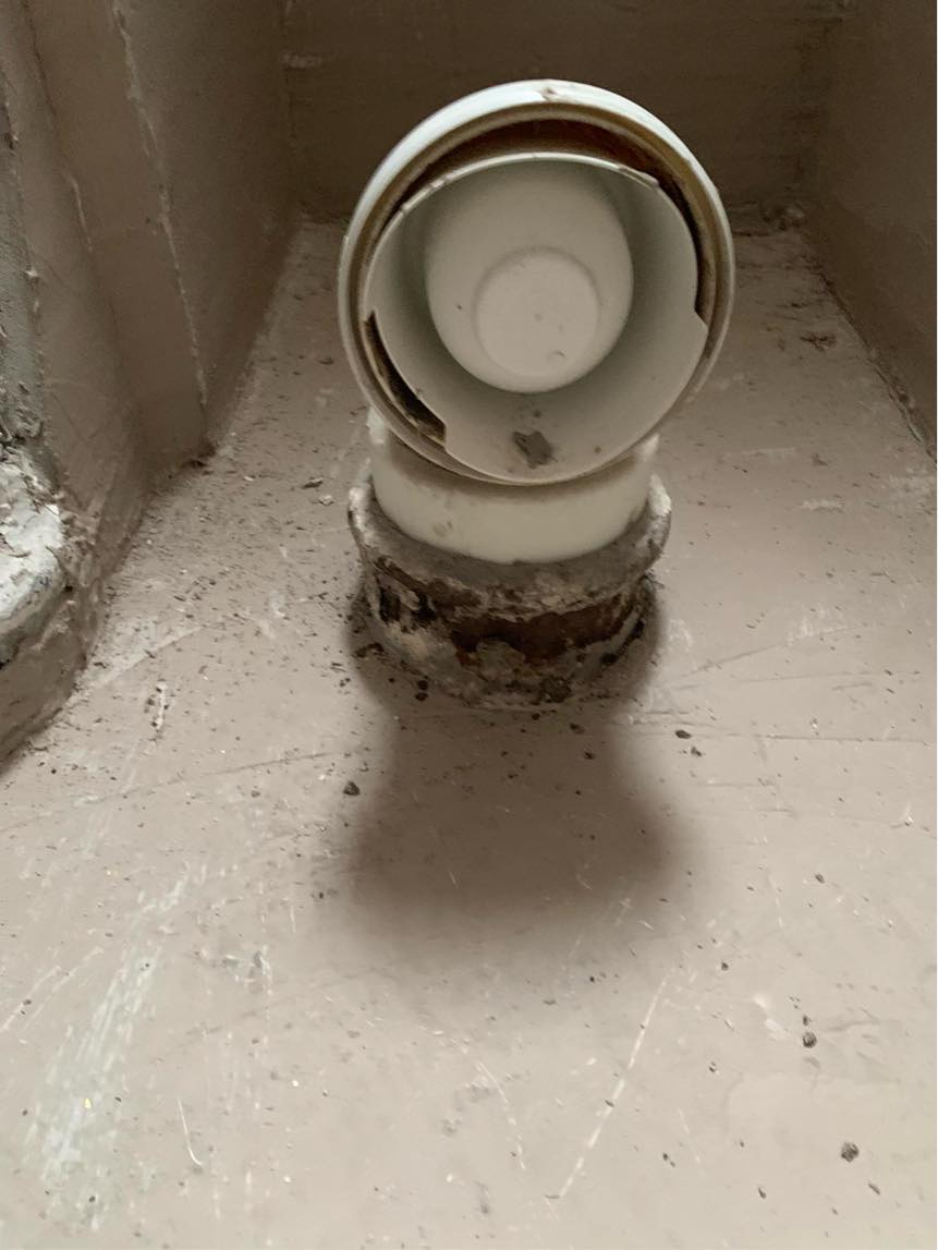 Montering af 2 badeværelser, samme andelsforening