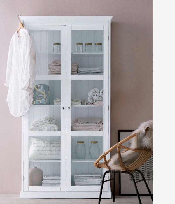 Hjælp til at samle et skab