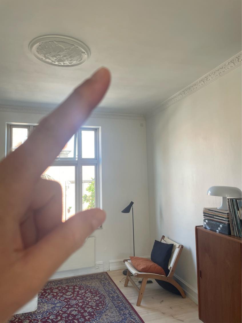 Ophængning af lampe