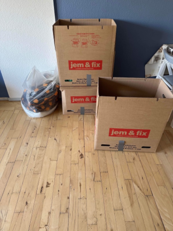 2 mand til flytning af nogle ting