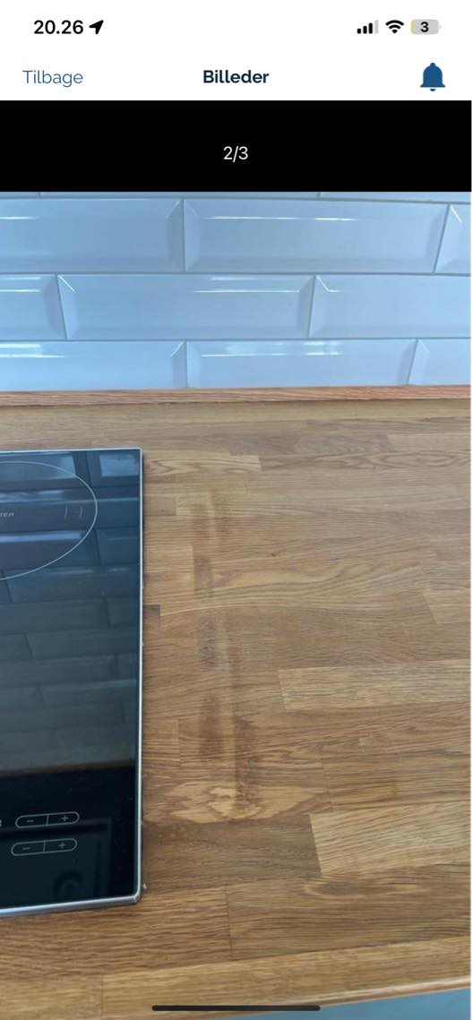 Slibning af bordpalde.