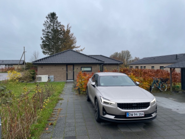 Hjælp til havepleje - ukrudt mellem fliser, i bede mv.