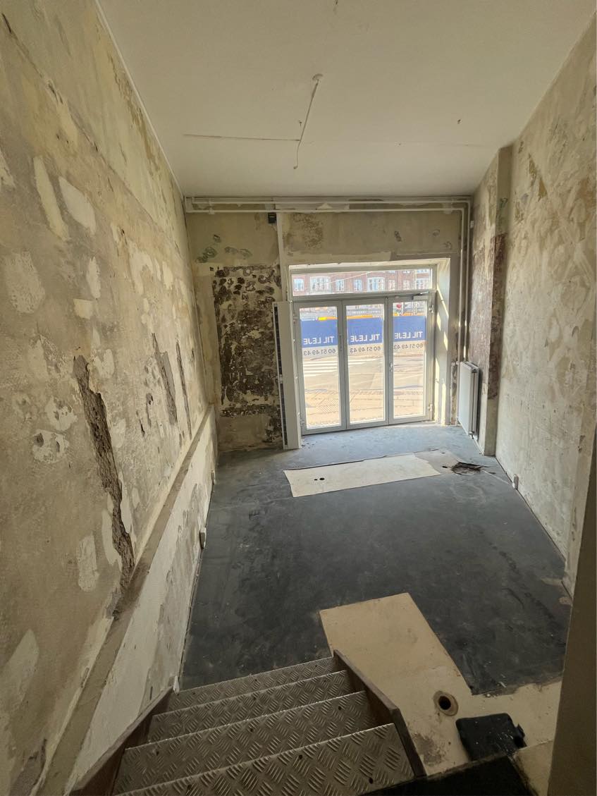 Spartling, filt og maling af vægge