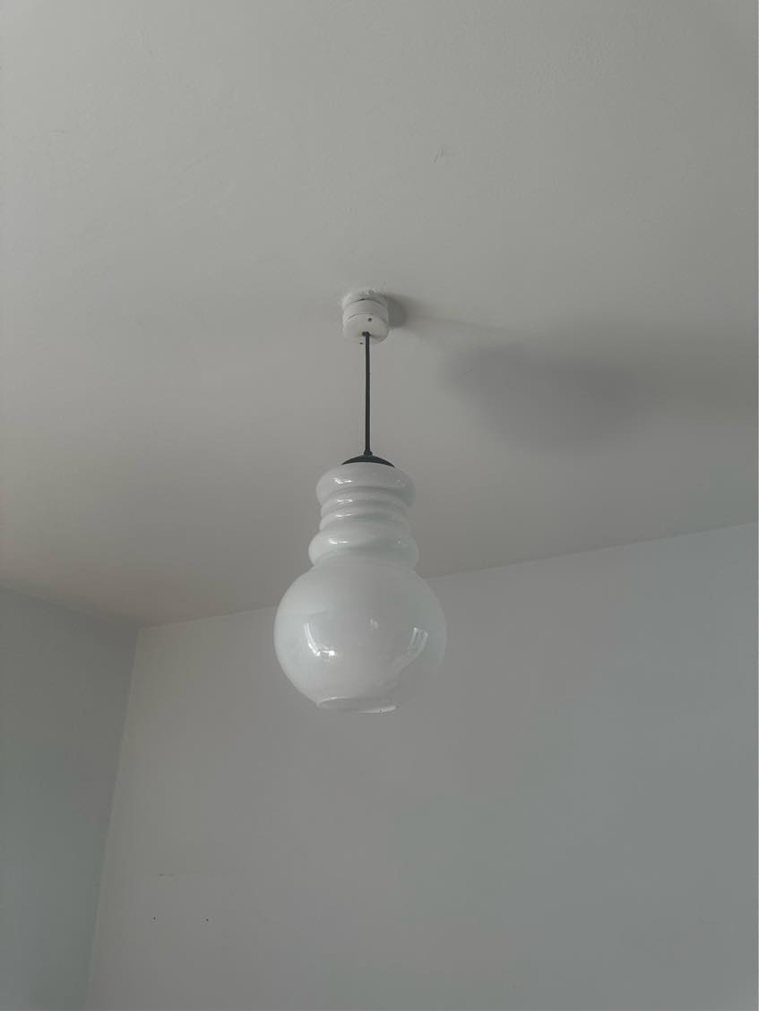 Nedtagning og opsætning af TV og lamper