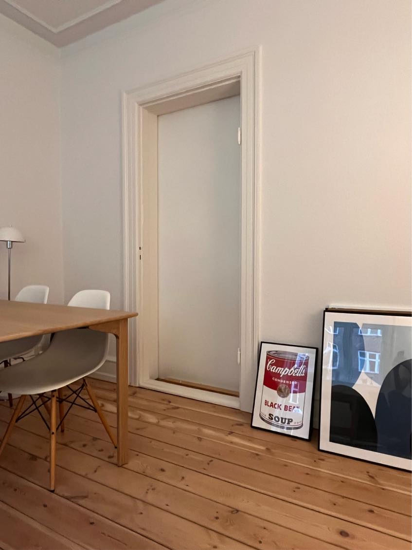 Opsætning af hylder i dørkarm