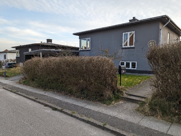 Hækfjerning og stensætning