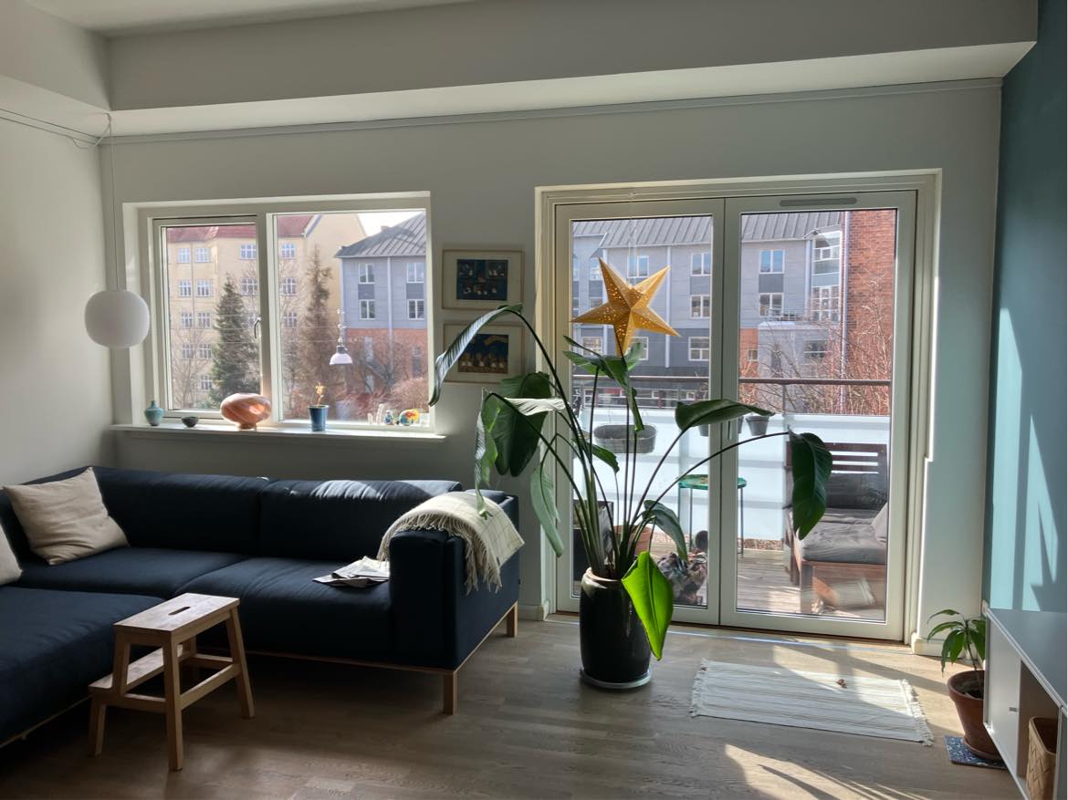 Male 25-30 m2 vægge i en stue