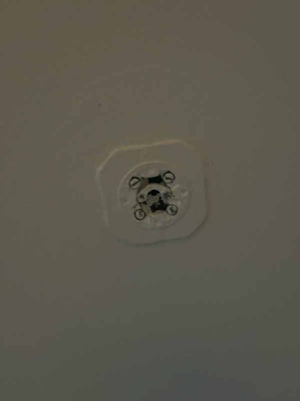 Udskiftning af EL-udtag i loft