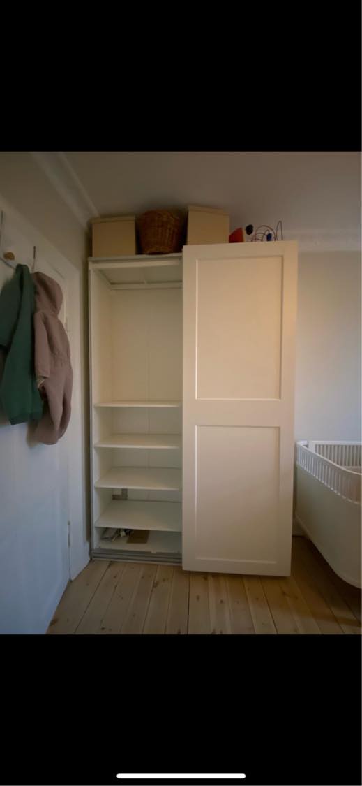 Hjælp til flytning af Garderobeskab