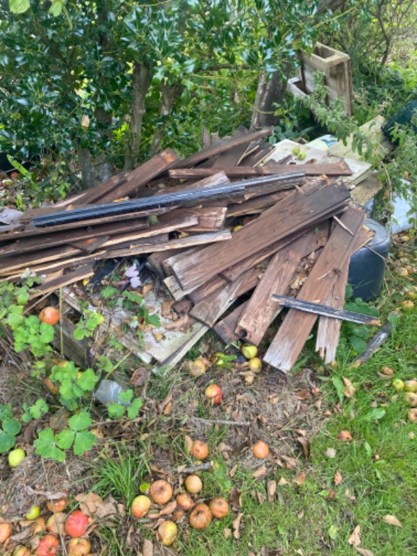 Haveaffald køres værk