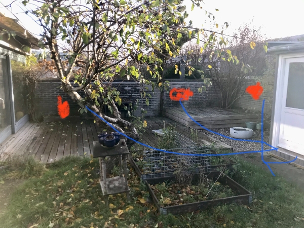 El-tilslutning og installation af lamper udenfor.