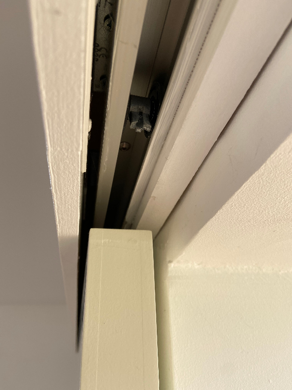 Reparation skydedør