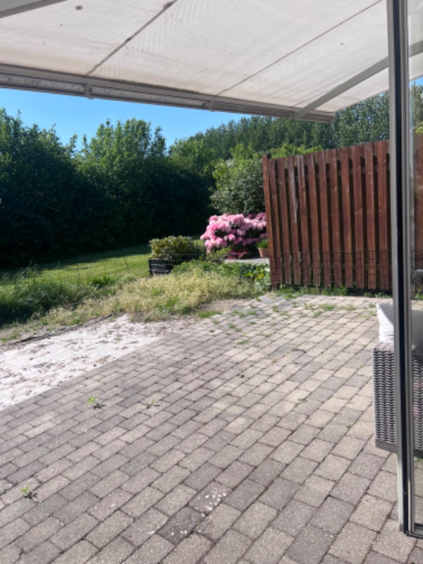 Fjernelse af grus og sand i have