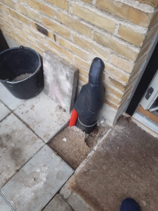 Småopgaver med fliser og træ