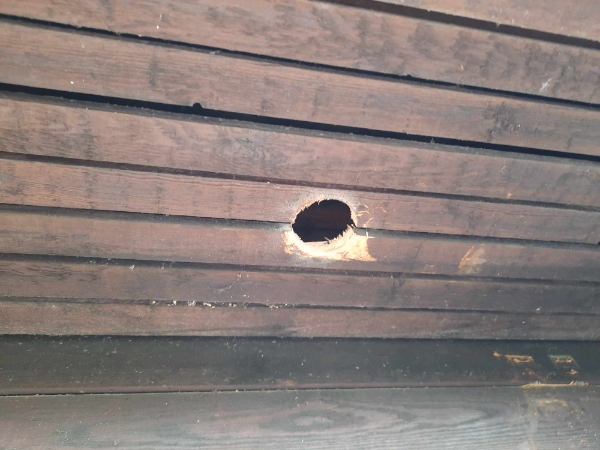 Sætte 2 nye spots op i udhæng