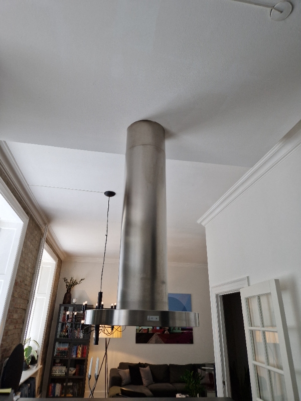 Opsætning af frithængende emhætte