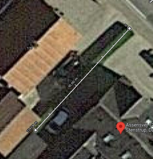 Kraftig beskæring af 10 meter hæk, skal helt gøres i oktober