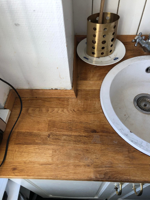 slibning af køkkenbord i NV